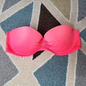 46) VICTORIA SECERT Halter Top Sz. 36B